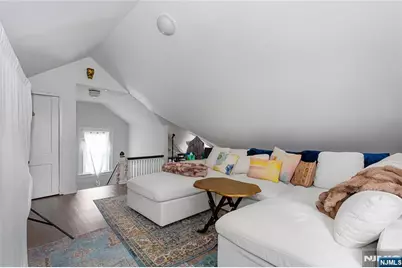 298 Carmita Avenue 2nd Floor #2nd floor, Rutherford, NJ 07070 - Photo 22
