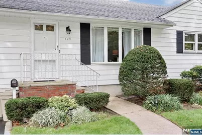 429 Polly Ann Terrace, Paramus, NJ 07652 - Photo 2
