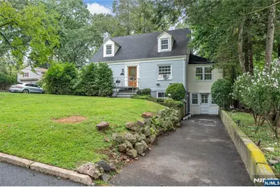93 Lexington Avenue, Cresskill, NJ 07626 - Photo 2