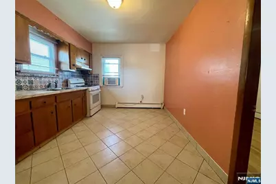302 N 2nd Street 2 #2, Harrison, NJ 07029 - Photo 6