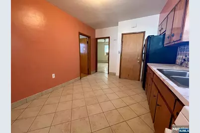 302 N 2nd Street 2 #2, Harrison, NJ 07029 - Photo 4