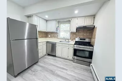 200 E Madison Avenue 2nd Fl #2nd Fl, Dumont, NJ 07628 - Photo 4