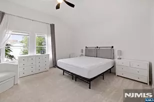 231 Hancock Ave 2, Jersey City, NJ 07307 - Photo 4