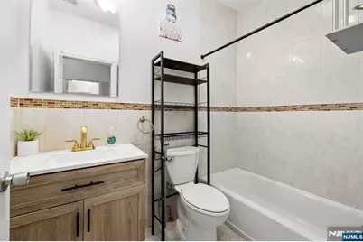 231 Hancock Avenue 2 #2, Jersey City, NJ 07307 - Photo 10