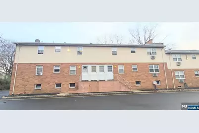 18B Lakeview Avenue, Leonia, NJ 07605 - Photo 14