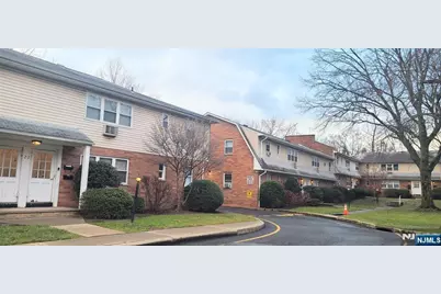 18B Lakeview Avenue, Leonia, NJ 07605 - Photo 12