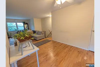18B Lakeview Avenue, Leonia, NJ 07605 - Photo 4