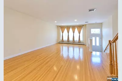 85 Lincoln Street B #B, Fairview, NJ 07022 - Photo 2