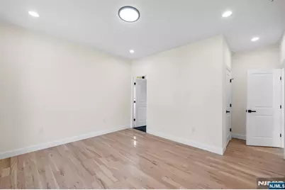 193 Homestead Road, Paramus, NJ 07652 - Photo 20