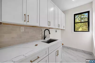 193 Homestead Road, Paramus, NJ 07652 - Photo 8