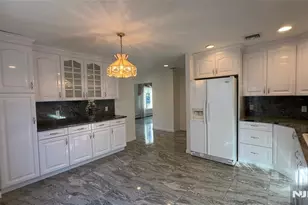 1604 John Street 1, Fort Lee, NJ 07024 - Photo 4