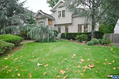 1033 Harvard Place, Fort Lee, NJ 07024 - Photo 24