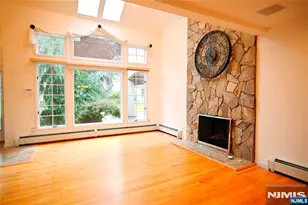 1033 Harvard Pl, Fort Lee, NJ 07024 - Photo 6