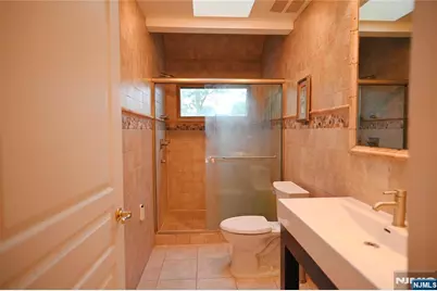 1033 Harvard Place, Fort Lee, NJ 07024 - Photo 16