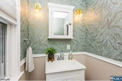 195 Stonehouse Road, Bloomfield, NJ 07028 - Photo 20