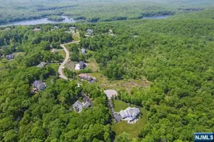 14 Nicholas Dr, Kinnelon, NJ 07405 - Photo 20