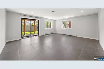 506 Westview Avenue, Cliffside Park, NJ 07010 - Photo 24