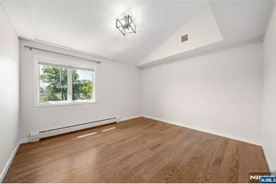 506 Westview Avenue, Cliffside Park, NJ 07010 - Photo 22