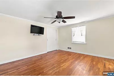 18 Memphis Avenue, Belleville, NJ 07109 - Photo 12