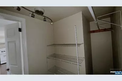 109 Lee Avenue 2nd Floor #2nd floor, Haledon, NJ 07508 - Photo 8