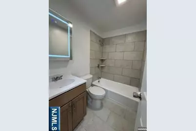30 2nd Street 207 #207, Hackensack, NJ 07601 - Photo 8