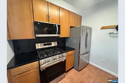 515 30th Street 2B #2B, Union City, NJ 07087 - Photo 6