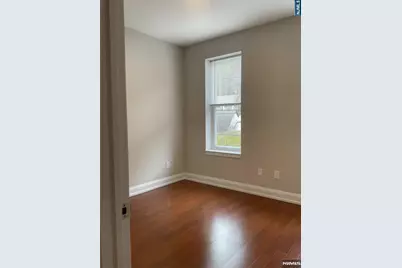 375 Undercliff Avenue 5 #5, Edgewater, NJ 07020 - Photo 12
