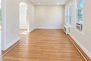 693 Chestnut Ave, Teaneck Township, NJ 07666 - Photo 8