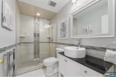 599 Oak Avenue, Saddle Brook Township, NJ 07663 - Photo 34