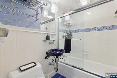 599 Oak Avenue, Saddle Brook Township, NJ 07663 - Photo 16