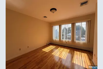 843 Pleasantview Terrace 2 #2, Ridgefield, NJ 07657 - Photo 10