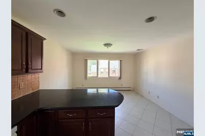 843 Pleasantview Terrace 2 #2, Ridgefield, NJ 07657 - Photo 6