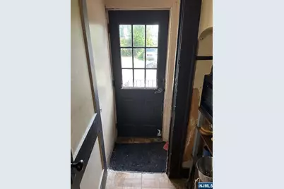 264 Park Street, Hackensack, NJ 07601 - Photo 6