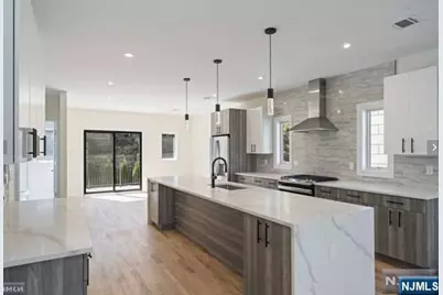 520B 6th Street 2 #2, Palisades Park, NJ 07650 - Photo 6