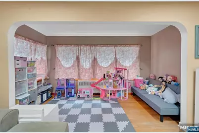 33 E Passaic Street, Rochelle Park Township, NJ 07662 - Photo 8