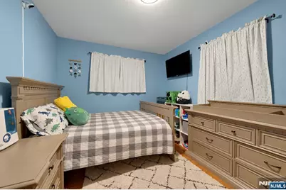 33 E Passaic Street, Rochelle Park Township, NJ 07662 - Photo 16