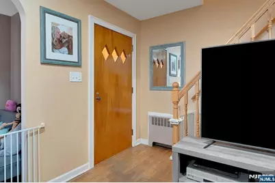 33 E Passaic Street, Rochelle Park Township, NJ 07662 - Photo 18
