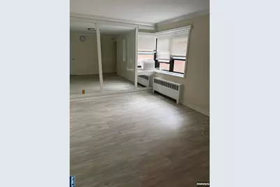2339 Hudson Terrace D7 #D7, Fort Lee, NJ 07024 - Photo 1