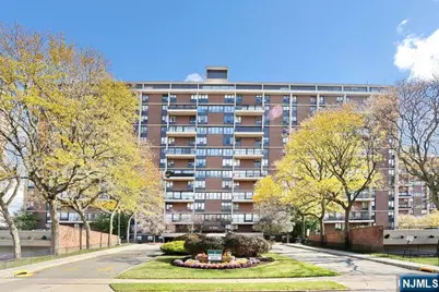 2 Horizon Road 404 #404, Fort Lee, NJ 07024 - Photo 2