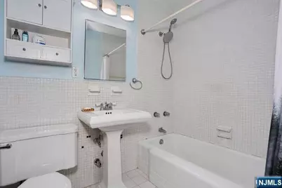 2 Horizon Road 404 #404, Fort Lee, NJ 07024 - Photo 16