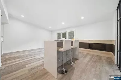 8 Airmont Avenue, Mahwah, NJ 07430 - Photo 16