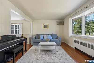 779 Newcomb Road, Ridgewood, NJ 07450 - Photo 2