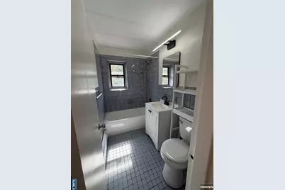 218 Prospect Avenue 3C #3C, Hackensack, NJ 07601 - Photo 8