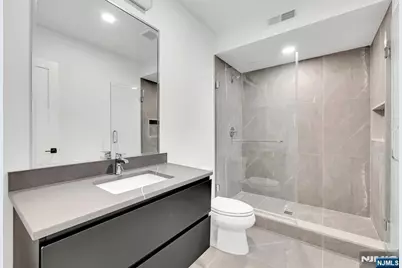 16 Feldman, Paramus, NJ 07652 - Photo 26