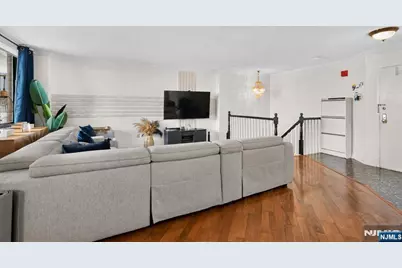 1020 Harmon Cove Tower 1020 #1020, Secaucus, NJ 07094 - Photo 8