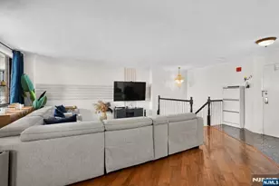 1020 Harmon Cove Tower 1020, Secaucus, NJ 07094 - Photo 8