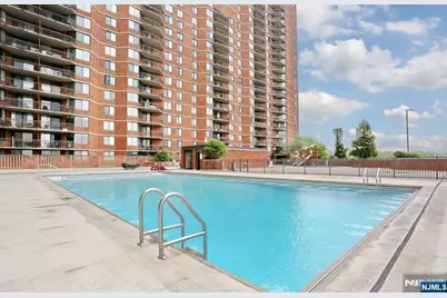 1020 Harmon Cove Tower 1020 #1020, Secaucus, NJ 07094 - Photo 40