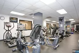 1020 Harmon Cove Tower 1020, Secaucus, NJ 07094 - Photo 44