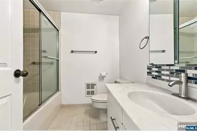 800 Palisade Avenue 1205 #1205, Fort Lee, NJ 07024 - Photo 24