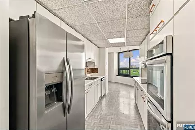 800 Palisade Avenue 1205 #1205, Fort Lee, NJ 07024 - Photo 10
